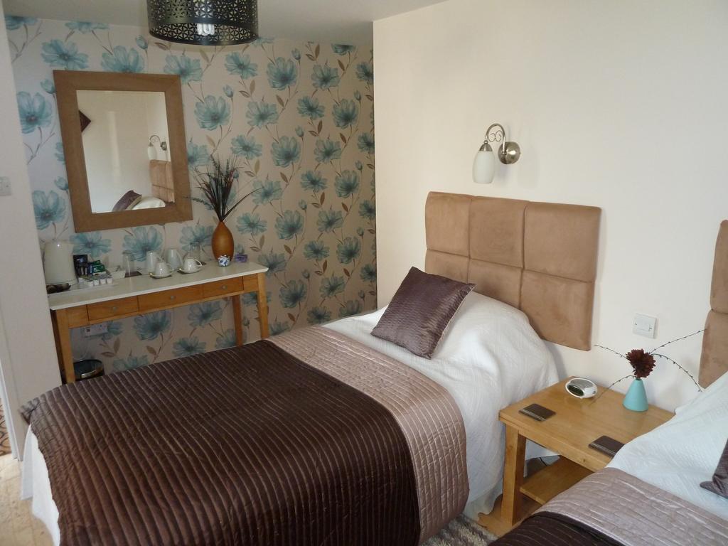 The Willows Guest House Takeley Exteriér fotografie